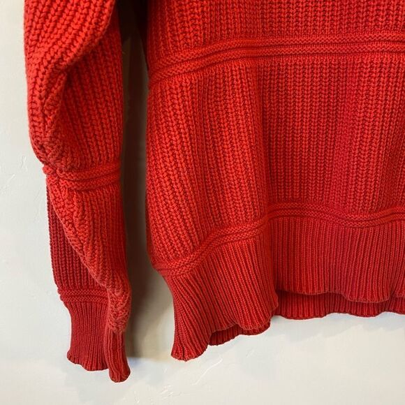 Pacific Crest Vintage Knitted Heavyweight Coastal Crew Neck Red Sweater - Picture 3 of 4
